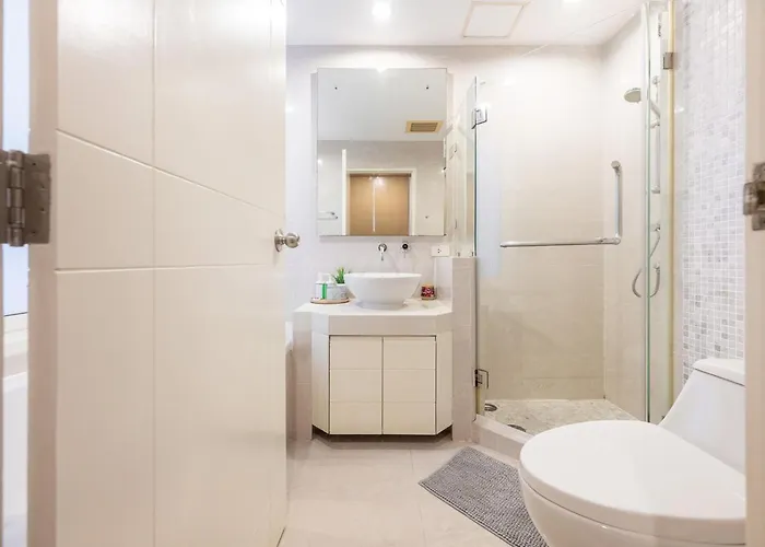 Bts Phromphong Sukhumvit 24 Family 2 Bedroom 2 Bathroom 曼谷