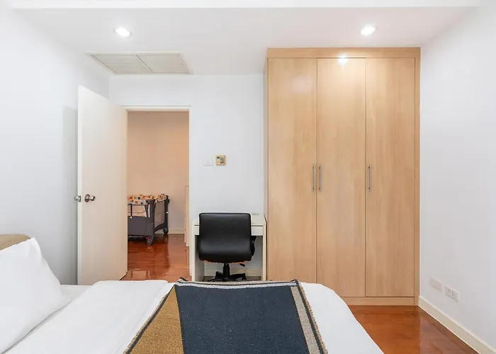 Bts Phromphong Sukhumvit 24 Family 2 Bedroom 2 Bathroom 曼谷