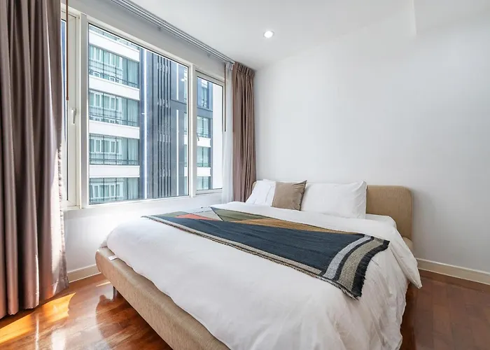 公寓 Bts Phromphong Sukhumvit 24 Family 2 Bedroom 2 Bathroom 曼谷